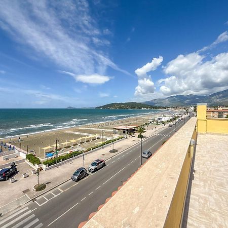 Il Mare In Giardino Apartment Scauri  Exterior photo