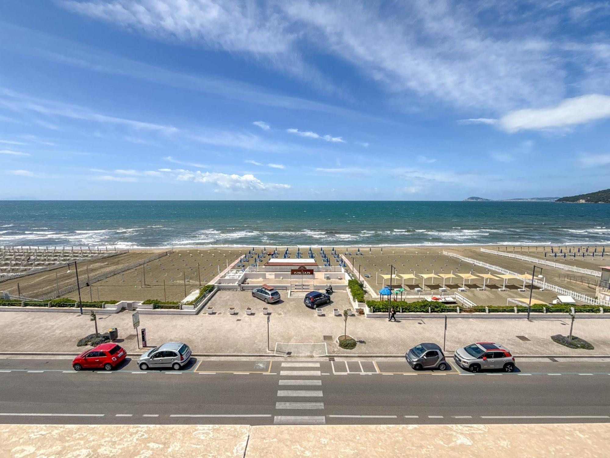 Il Mare In Giardino Apartment Scauri  Exterior photo