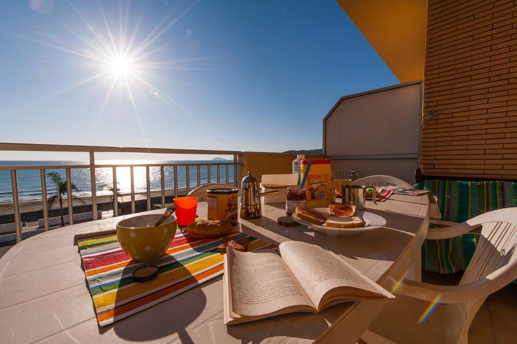 Il Mare In Giardino Apartment Scauri  Exterior photo