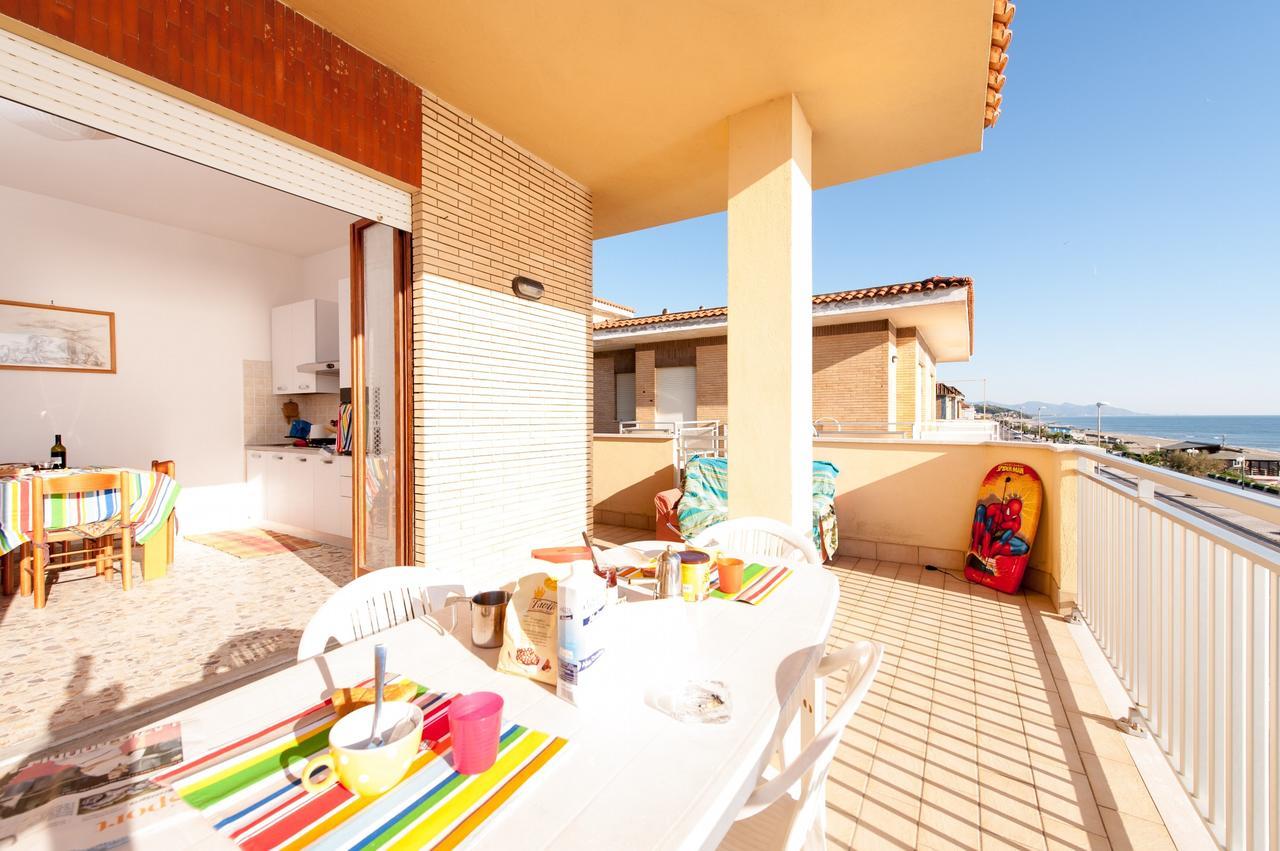 Il Mare In Giardino Apartment Scauri  Exterior photo