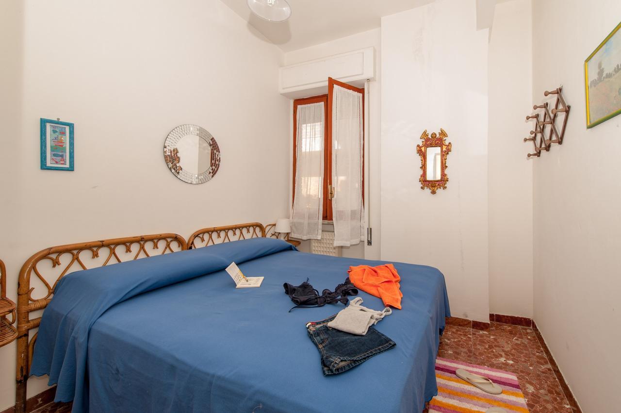 Il Mare In Giardino Apartment Scauri  Exterior photo