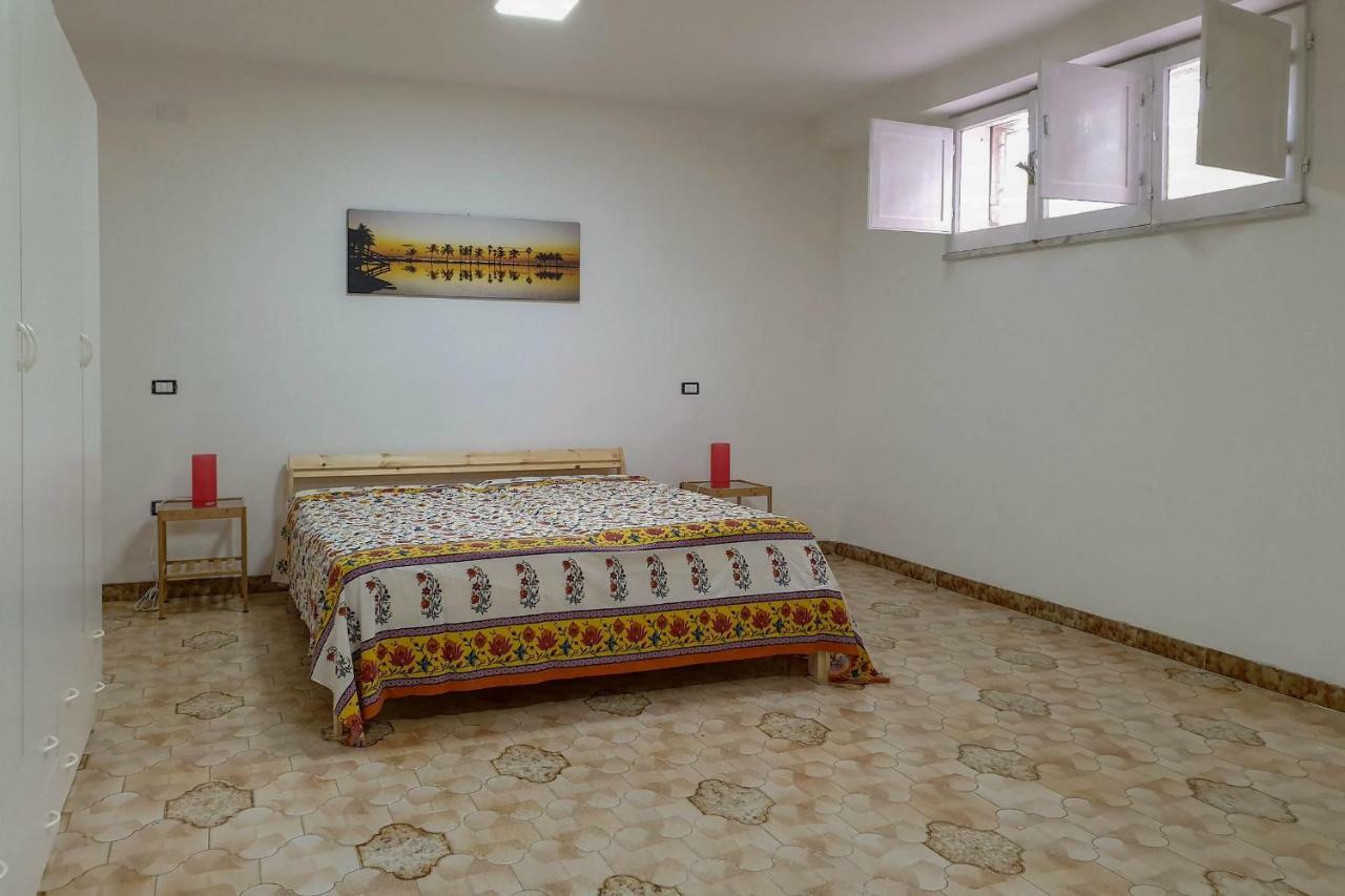 Il Mare In Giardino Apartment Scauri  Exterior photo